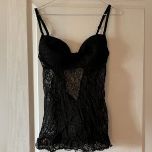 Victoria’s Secret - lace slip with cups (36D)
